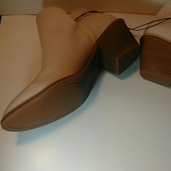 Universal thread faux leather boolet - Picture 3 of 4